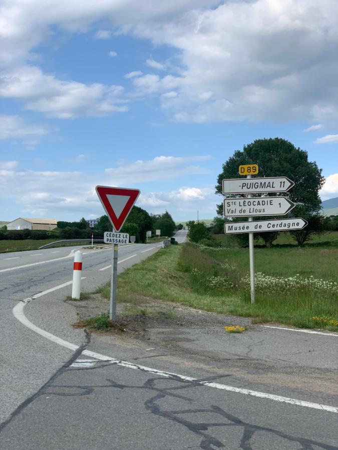 Val De Llous I 40 Apartment Sainte-Leocadie Luaran gambar